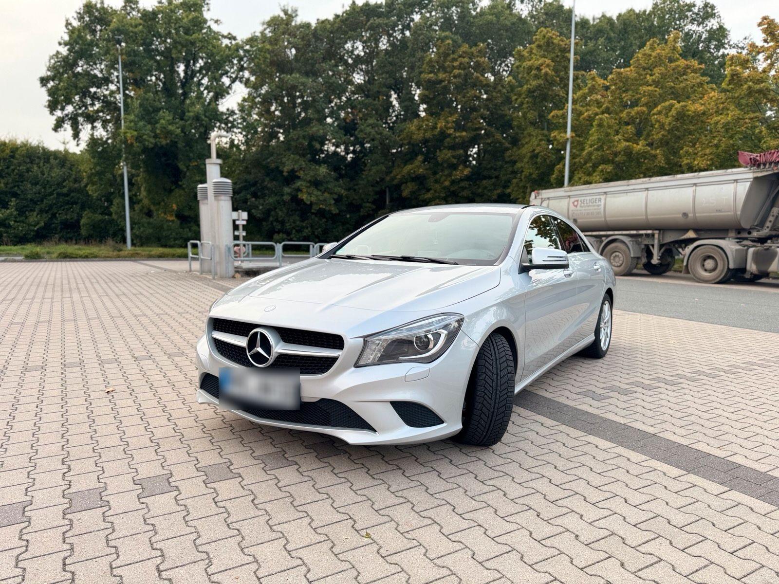Mercedes-Benz CLA 180