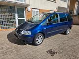 Volkswagen Sharan Highline V6 / wenig KM / TÜV NEU - Volkswagen Sharan in Ludwigshafen