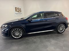 MERCEDES-BENZ GLA 250 4M*AMG LINE*PANO*LED*NAVI*KAMERA*19 ZOLL MERCEDES-BENZ GLA 250 4M*AMG LINE*PANO*LED*NAVI*KAMERA*19 ZOLL