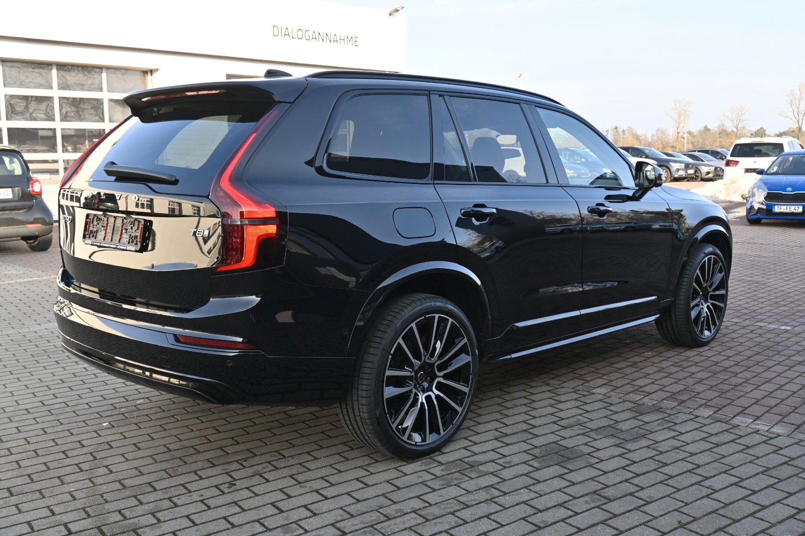 Fahrzeugabbildung Volvo XC90 T8 AWD Ultra Dark*STDHZG*360**LUFT*B&W*22"
