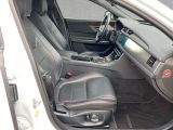 Jaguar XF 25t R-Sport Blackp TFT Meridian LED Totwinkel - Jaguar XF: Weiß