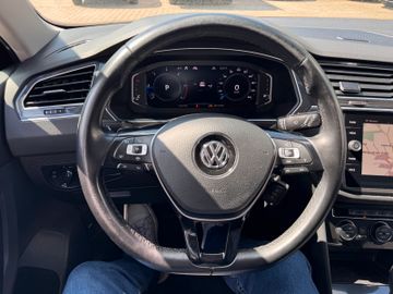 Volkswagen Tiguan - 10