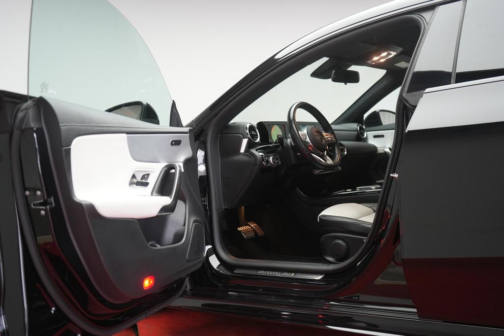 Mercedes-Benz CLA 220 Shooting Brake