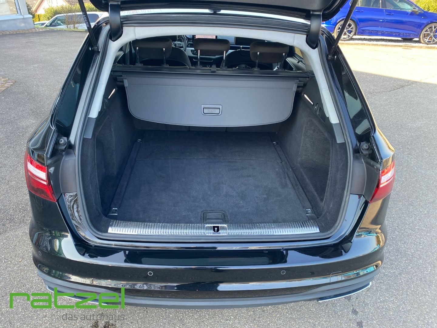 Fahrzeugabbildung Audi A4 Avant 35 TFSI S tronic Navi LED El. Heckklapp