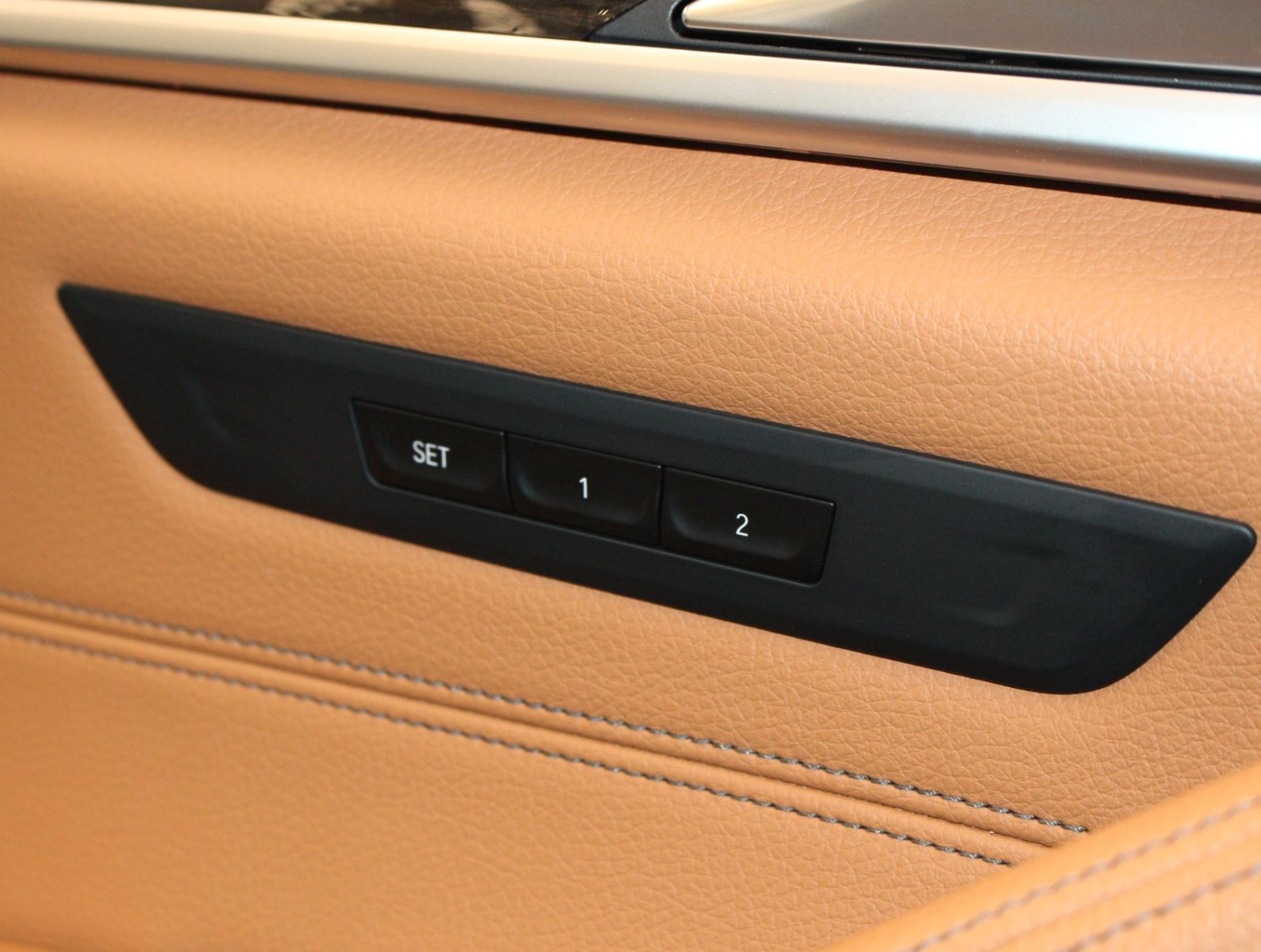 Fahrzeugabbildung BMW 520 d Touring Luxury Line 1. Hand*Pano*H&K*HUD