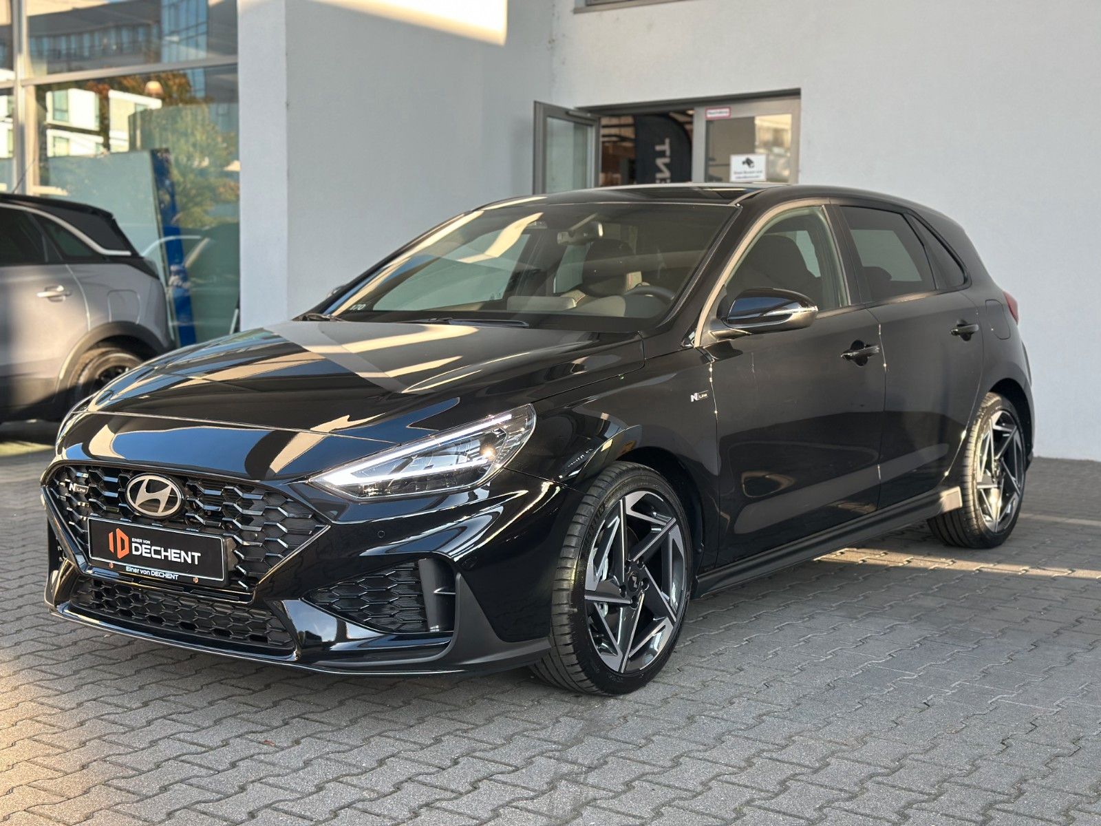 Fahrzeugabbildung Hyundai i30 N Line 140PS DCT Toterwinkel/Navi/SHZ!