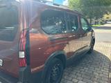 Peugeot Rifter PureTech 130 EAT8 GT L2 7-Sitzer GT - Peugeot: Sitzer 8