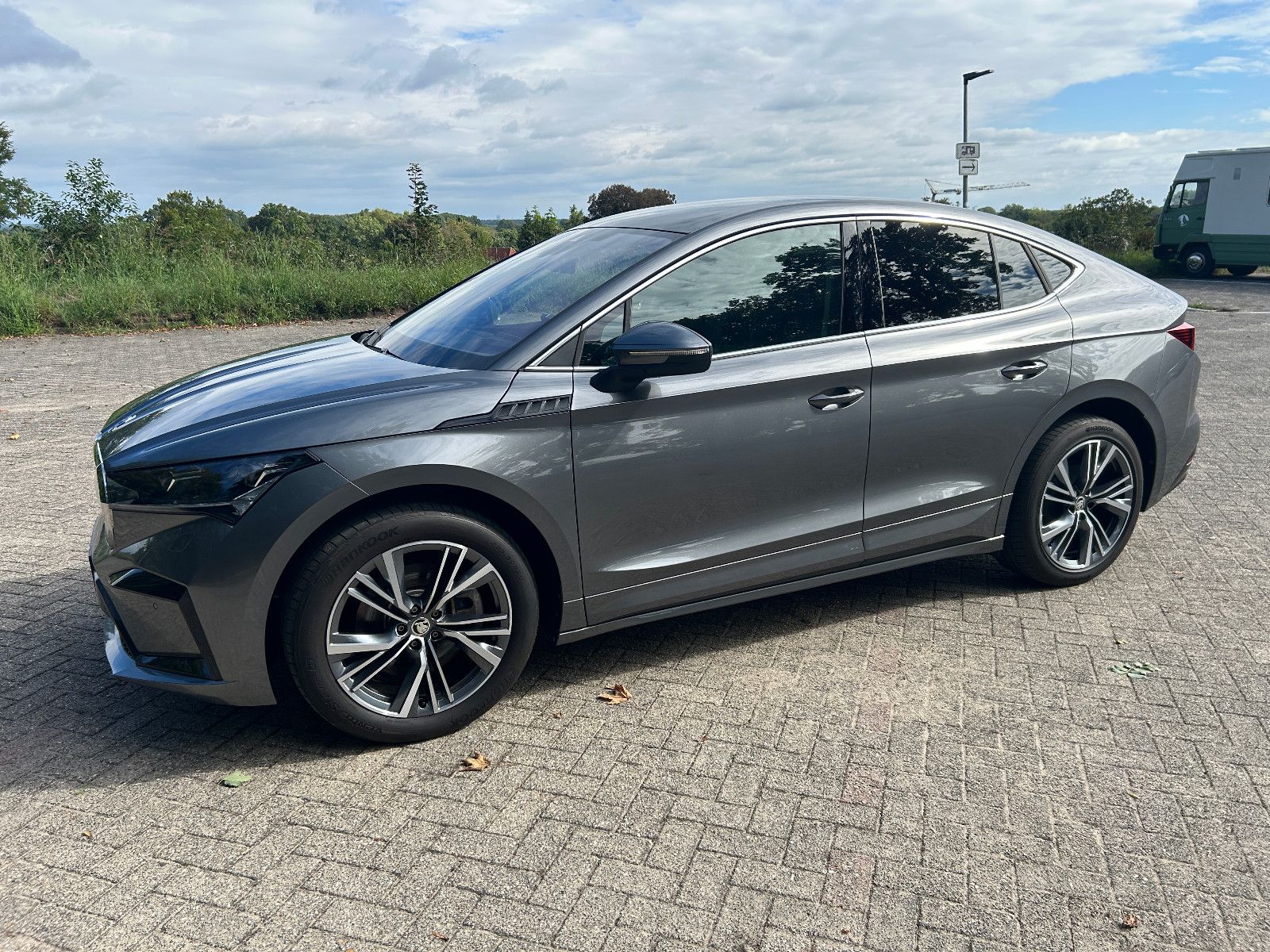 Skoda Enyaq Coupé 80 iV/Leder/Pano/HUD/Matrix/Ahk/20 "