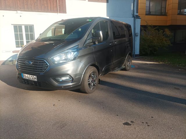 Ford Tourneo Custom Titanium