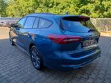 Ford Focus Turnier ST-Line X Autom Navi KLIMA Winterp - gebrauchte Ford Kombis