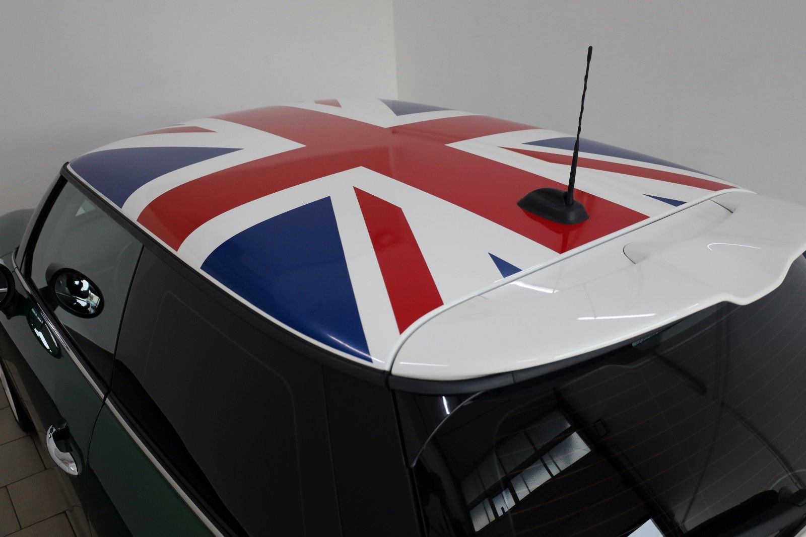 Fahrzeugabbildung MINI COOPER S 3-trg. Leder,Navi,LED,SH,Carplay +WR