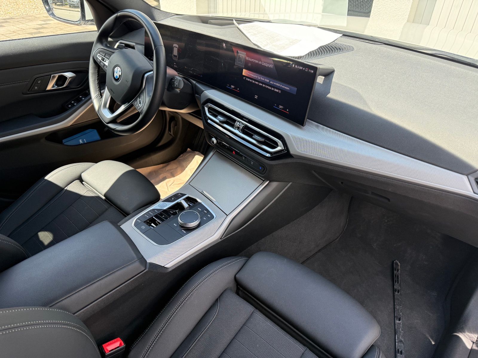 BMW 318d Touring Auto LED AHK  ACC ParkAssist SiHzg foto 8