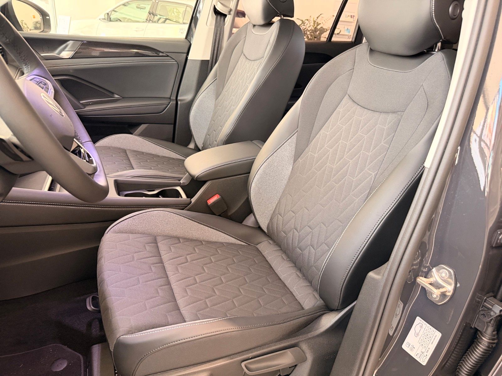 Volkswagen Tiguan - Bild 15