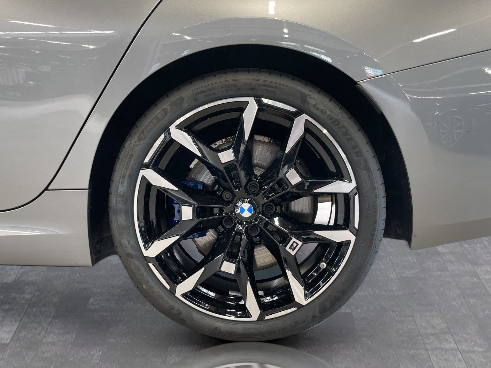 BMW 320 - Bild 14