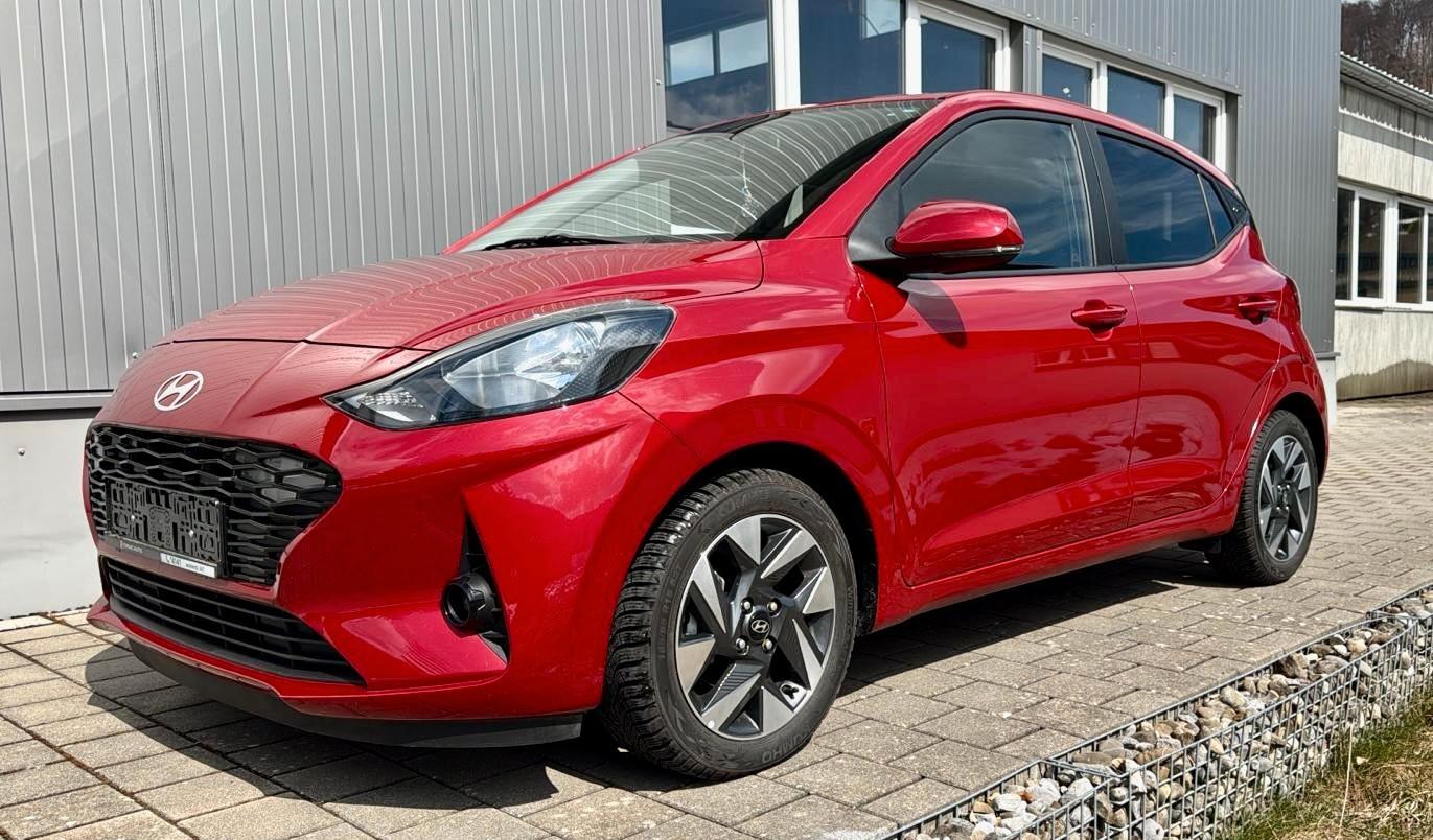 Hyundai i10 1,2 84 PS Klimaautomatik Kamera Wartung neu