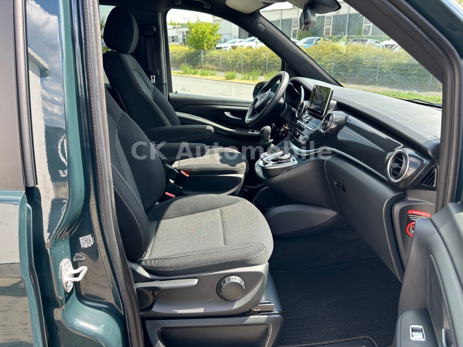 Fahrzeugabbildung Mercedes-Benz V 200d Rise Kompakt/5 Sitze/Klima/ Tempomat