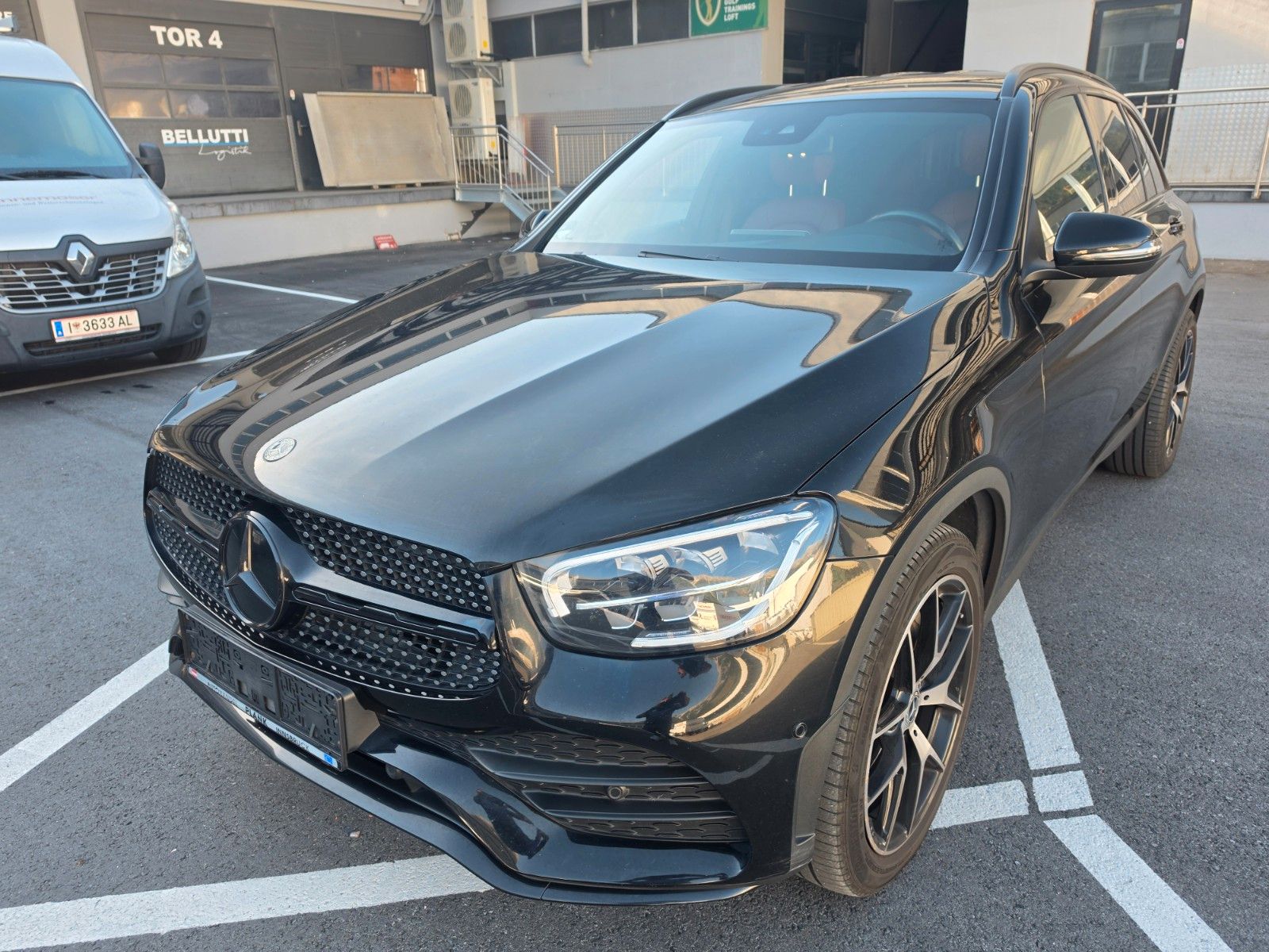 Mercedes-Benz GLC 220 d 4Matic AMG innen und außen