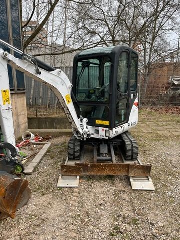 Bobcat E16