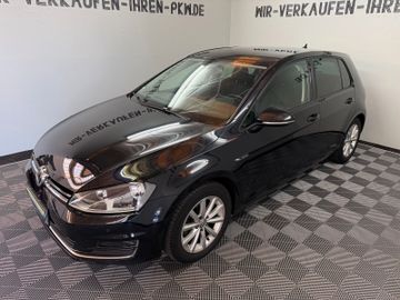 Volkswagen Golf - 1