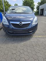 Opel Meriva 1.3 diesel mit Tüv - Opel Meriva mit Diesel-Antrieb: 1.3