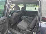 Opel Zafira 1.9 T.D 150 PS 7 Sitze Automatik Navi PDC - Opel Zafira aus 2006 mit Diesel-Antrieb