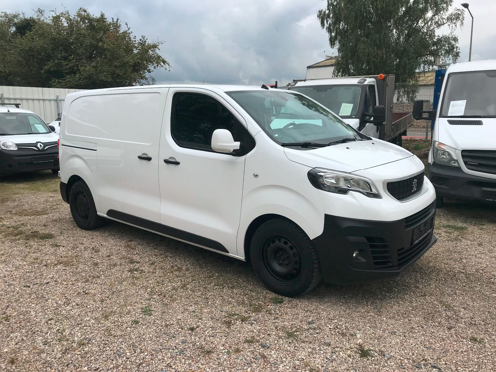 Fahrzeugabbildung Peugeot Expert Kasten Premium L2,Navi,SHZ,PDC,SHg