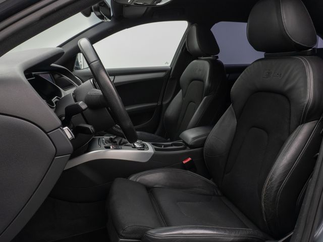 Foto Nummer 32: AUDI A4