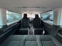 Fahrzeugabbildung Volkswagen T6.1 Multivan Comfortl. Navi LED Sitzh AHK Kamer