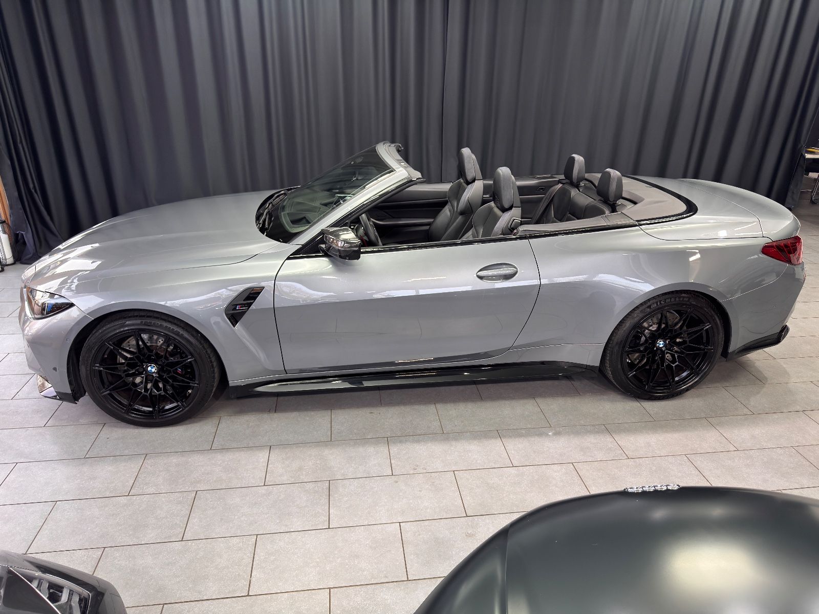 Fahrzeugabbildung BMW M4 Cabrio M xDrive Competition|CARBON-PAKET|ACC|