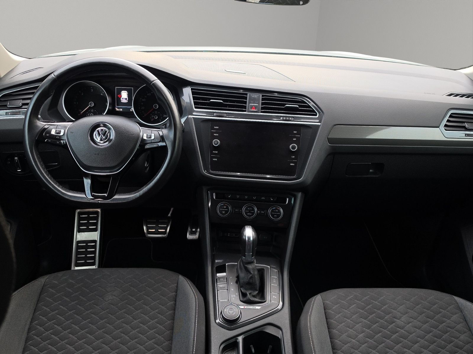 Fahrzeugabbildung Volkswagen Tiguan Join 4Motion ALLRAD AUTOMATIK