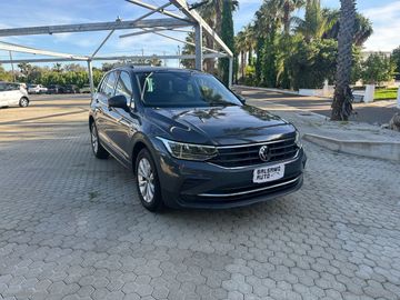 Volkswagen Tiguan - 3