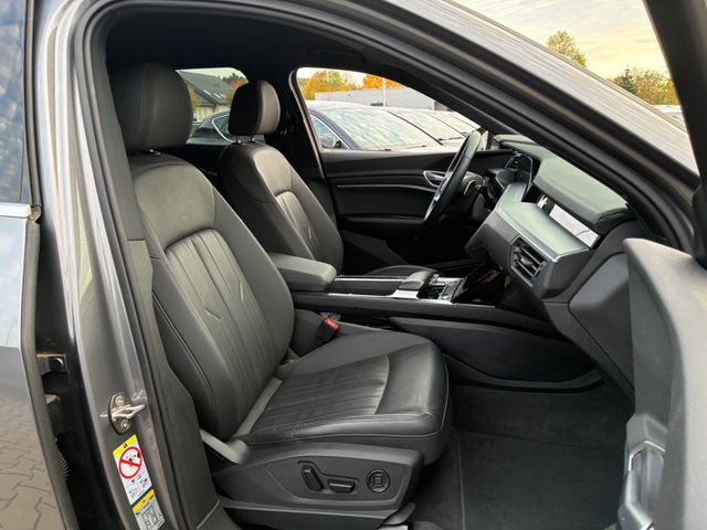 Fahrzeugabbildung Audi e-tron 50 quattro >AHK/LEDER/KAM/NAV/SHZ<