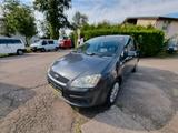 Ford Focus C-MAX  HU neu öl /ölfillter neu - Ford Focus aus 2004 mit Diesel-Antrieb