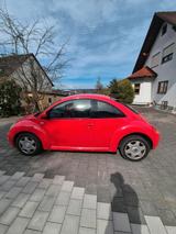 Volkswagen Beetle (ähnlich Golf Passat Polo) - gebrauchte VW Beetle aus dem Jahr 1999