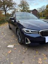 BMW 530i Touring Luxury AHK H/K,HUD,8 Fach - BMW 530 in Bochum