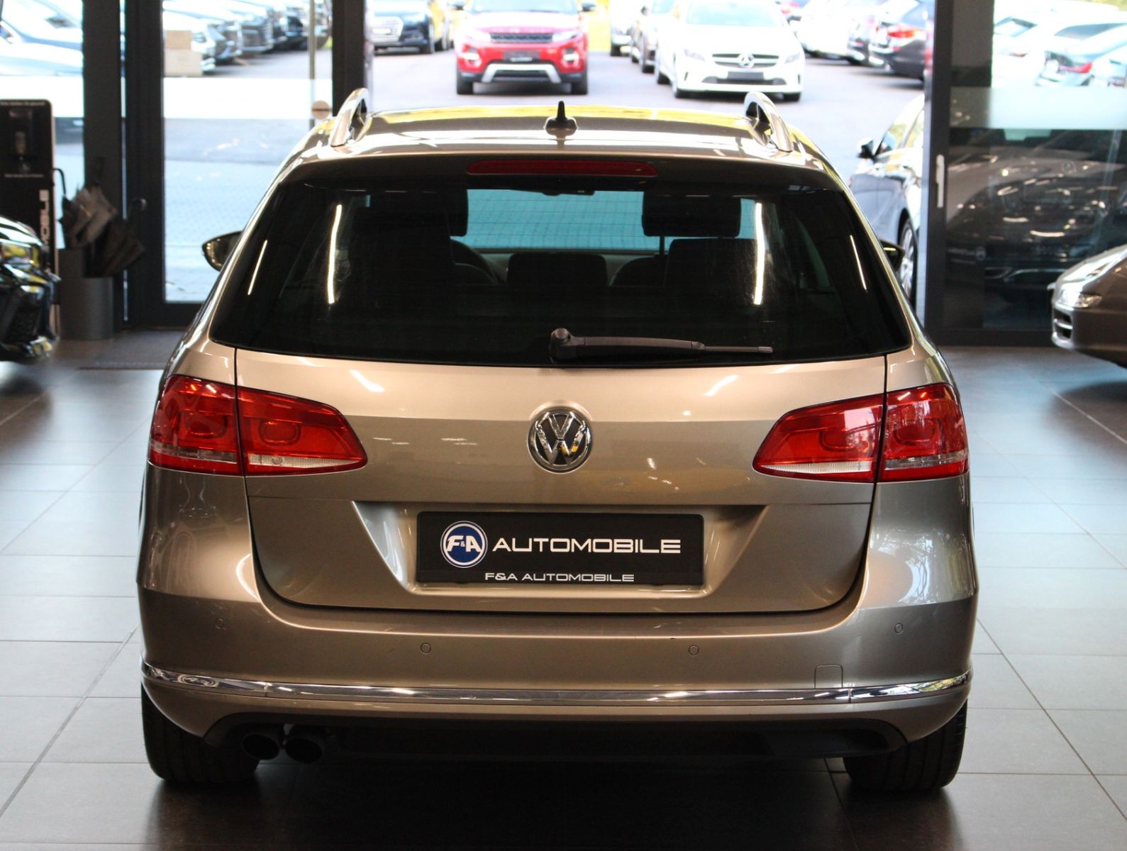 Fahrzeugabbildung Volkswagen Passat Highline BlueMotion Sitzklma+Pano+Massage