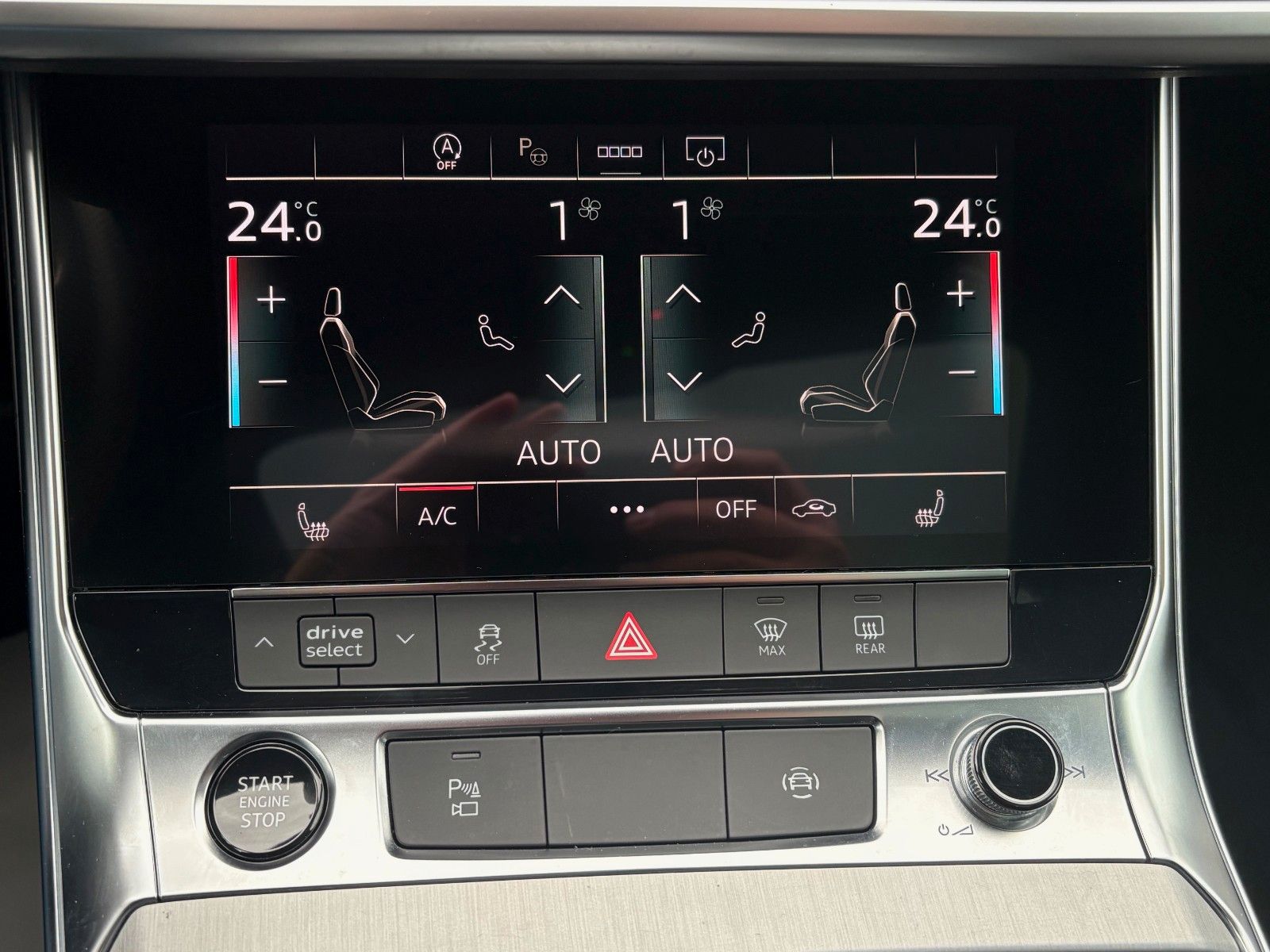 Fahrzeugabbildung Audi A6 Avant 45 TDI quattro S LINE SPORT PLUS LED PA