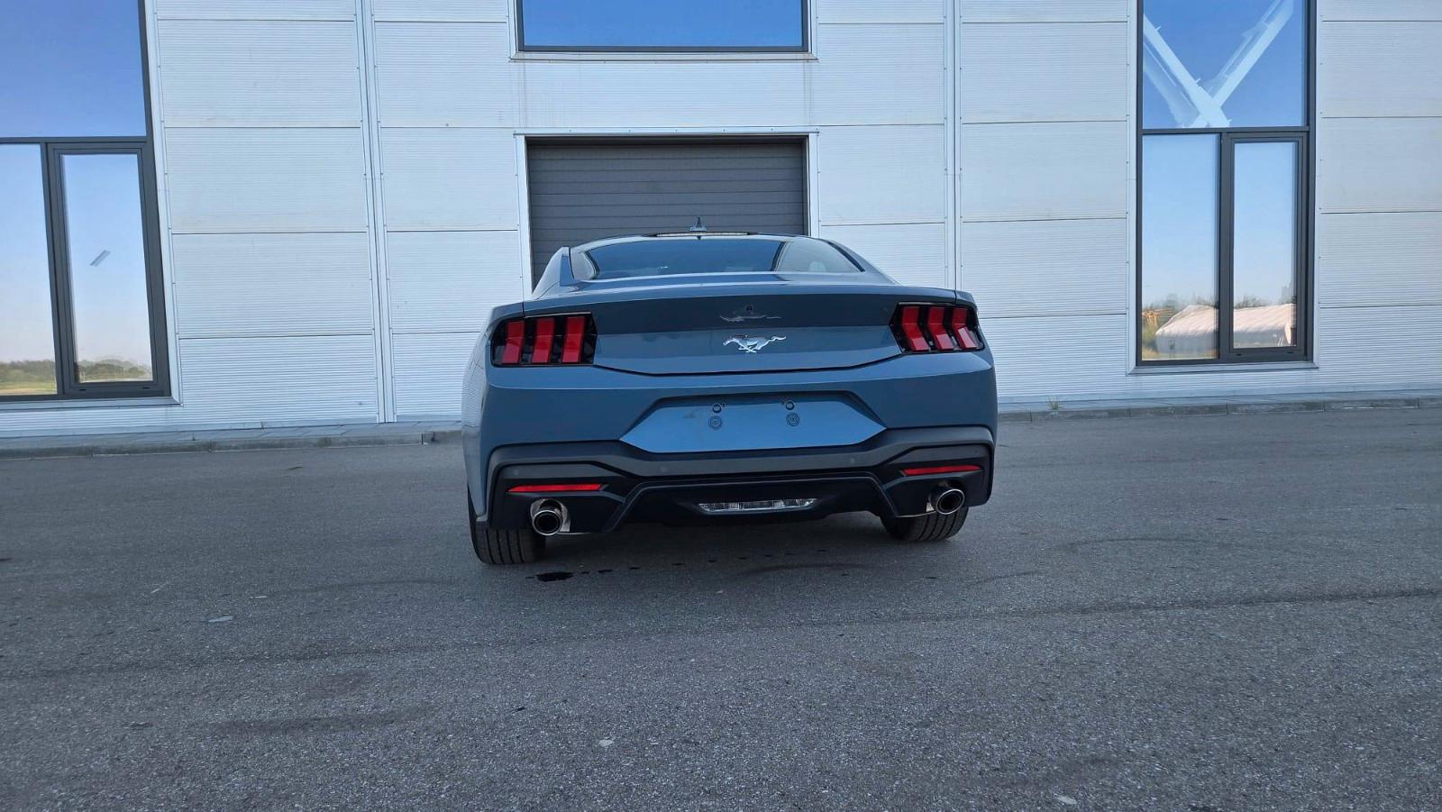 Ford Mustang EcoBoost 2026 | Vapor Blue I TOP