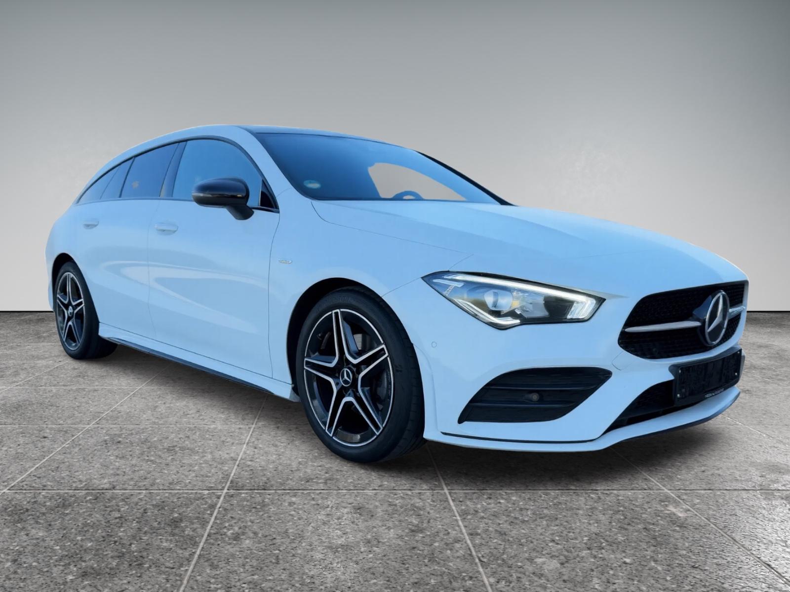 Mercedes-Benz CLA 200 d SB/AMG/Edition/Pano/LED/Keyless/R-Kam