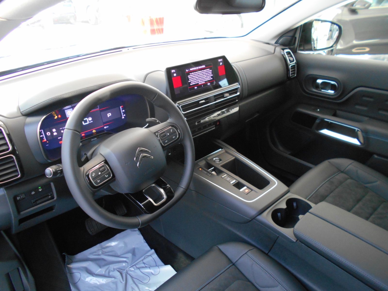 Fahrzeugabbildung Citroën C5 Aircross Hybrid 136 e-DSC6 MAX