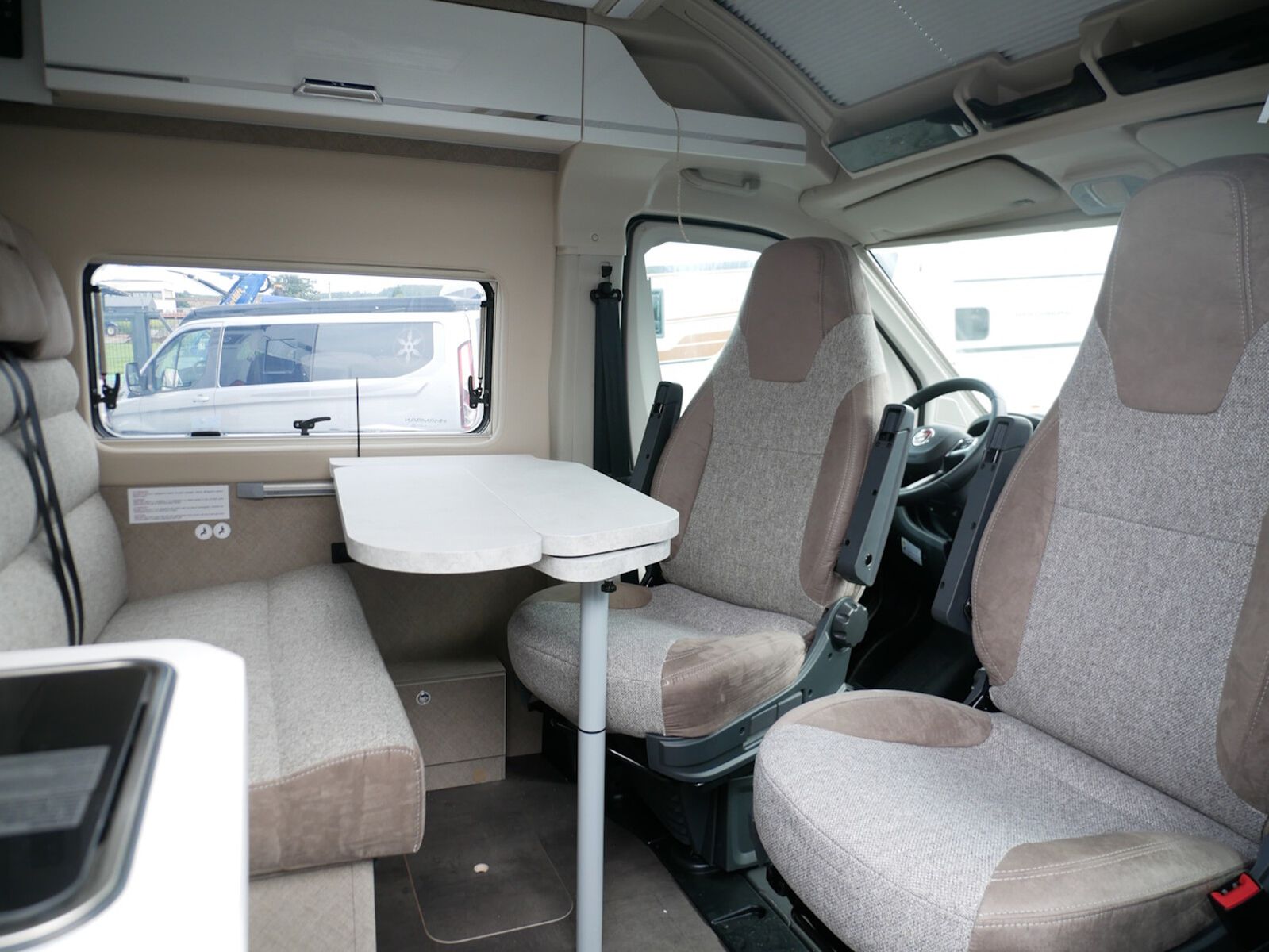 Fahrzeugabbildung Karmann Davis Lifestyle DA 590 LS Panorama + Automatik