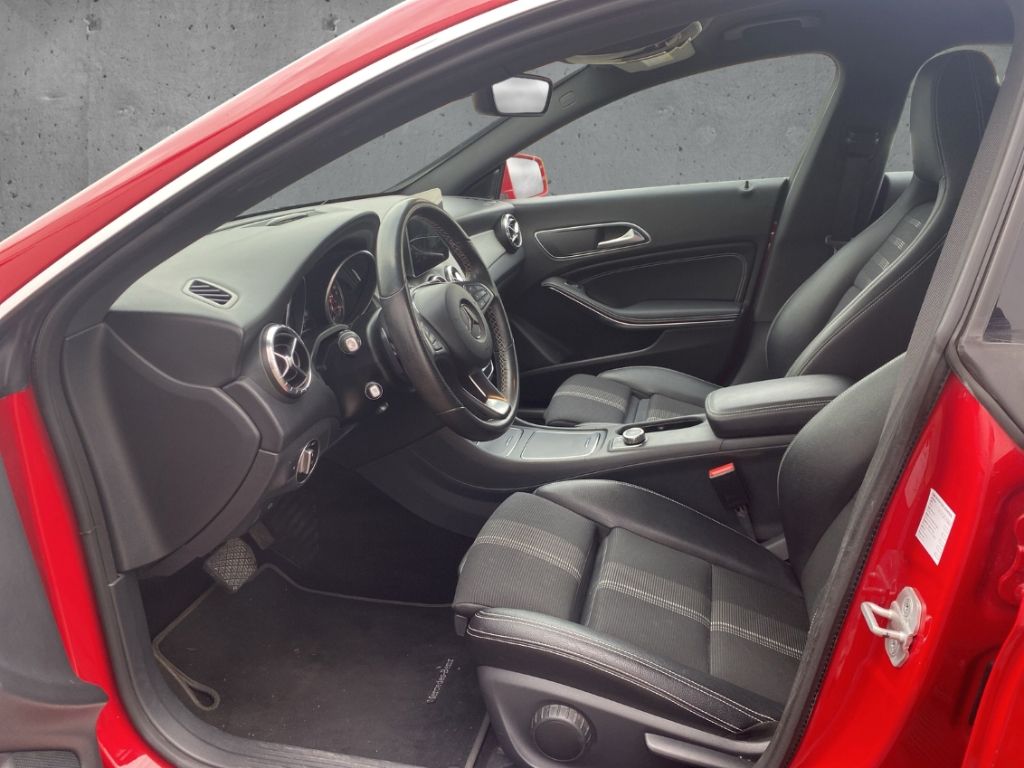 Fahrzeugabbildung Mercedes-Benz CLA 200 Shooting Brake Urban AHK Navi SHZ elektr