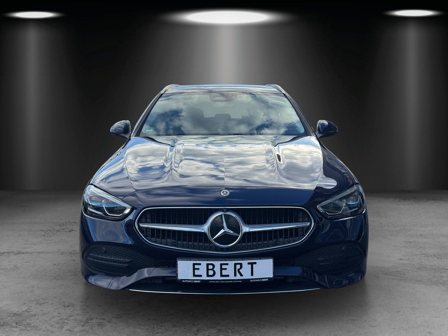Fahrzeugabbildung Mercedes-Benz C 220d T Avantg 19"AMG Standhz AHK KeyGo HUD HAL