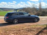 Mercedes-Benz E 43 AMG E 43 4MATIC T Autom. Standard - Mercedes-Benz E 43 AMG Kombi Gebrauchtwagen