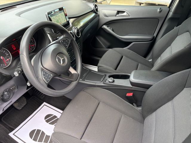 Fahrzeugabbildung Mercedes-Benz B 160 Automatik+Navi+BT+LM+SHZ+PDC+Tempomat