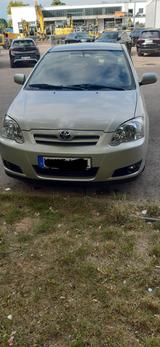 Toyota Corolla 1.4,  - Toyota Corolla mit Benzin-Antrieb: Limousine, 1.4