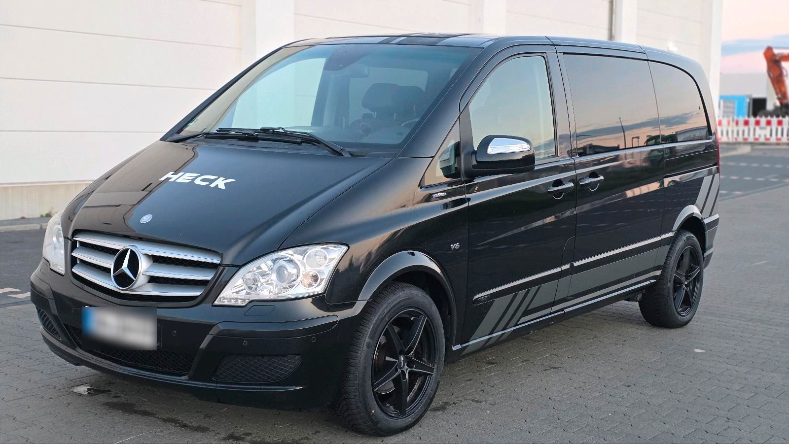 2011 Mercedes Benz Viano