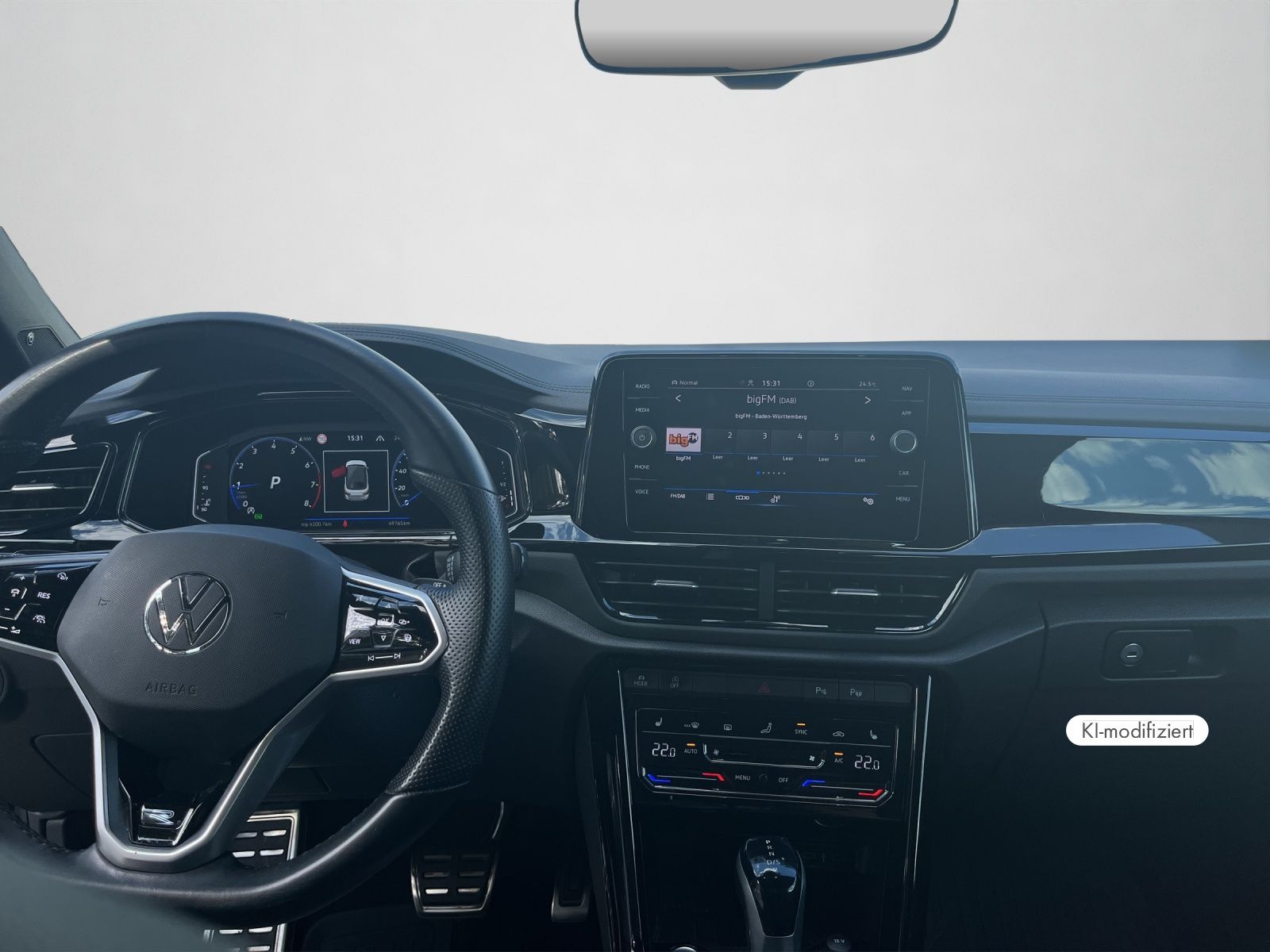 Volkswagen T-Roc Cabriolet R-Line 1,5 TSI DSG 19 App-C foto 3