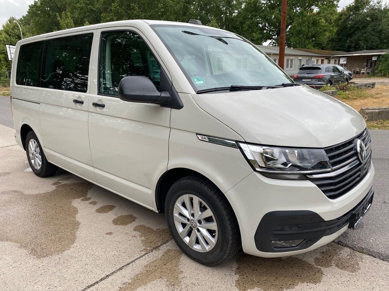 Volkswagen T6 Multivan 2.0 tdi Family AHK*Standheizung*Navi