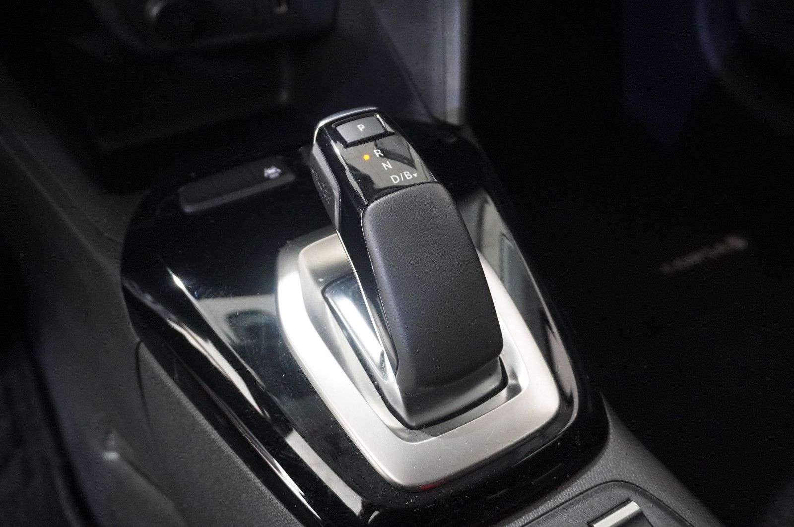 Fahrzeugabbildung Opel Corsa-e  EDITION 7,4kw/50kwh/Allwetter/